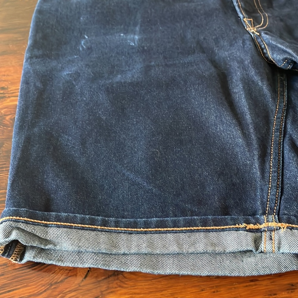 H&M Men's Dark Denim Slim Fit Shorts with cuff size 38 - Picture 7 of 9
